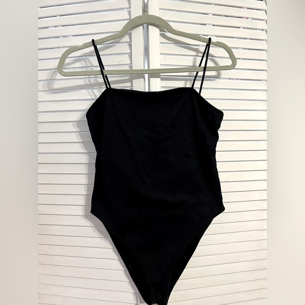Zara Black Ribbed  Straight Square top bodysuit